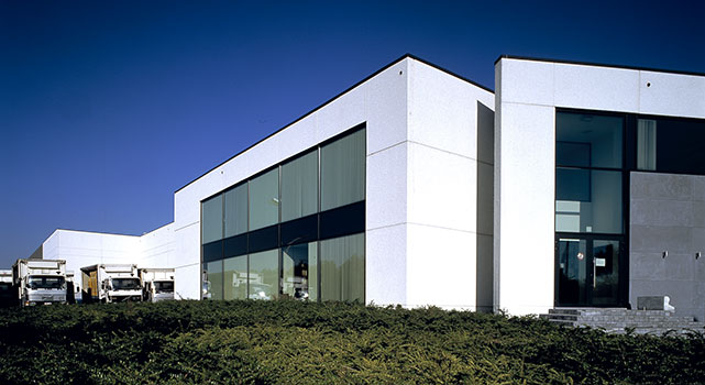 Moderno halfopen aluminium poort - Elox International