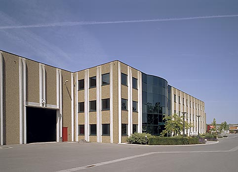 Moderno halfopen aluminium poort - Elox International